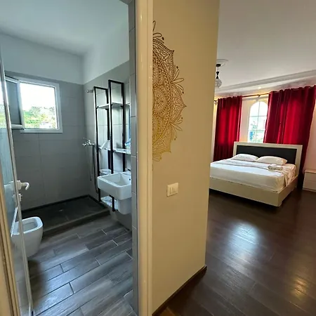 Hotel Tepelena מלון *